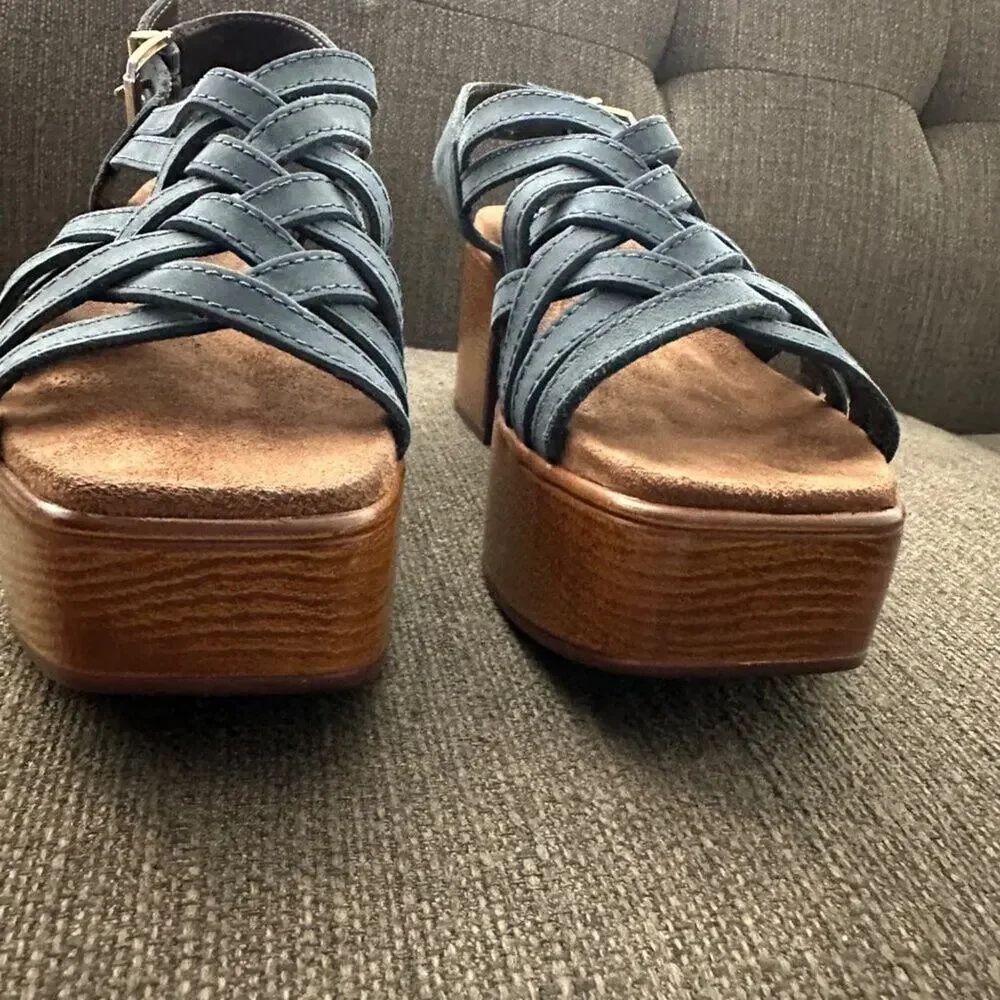 House of Harlow 1960 Women Blue Leather Strappy Platform Sandals Georgia 6.5M